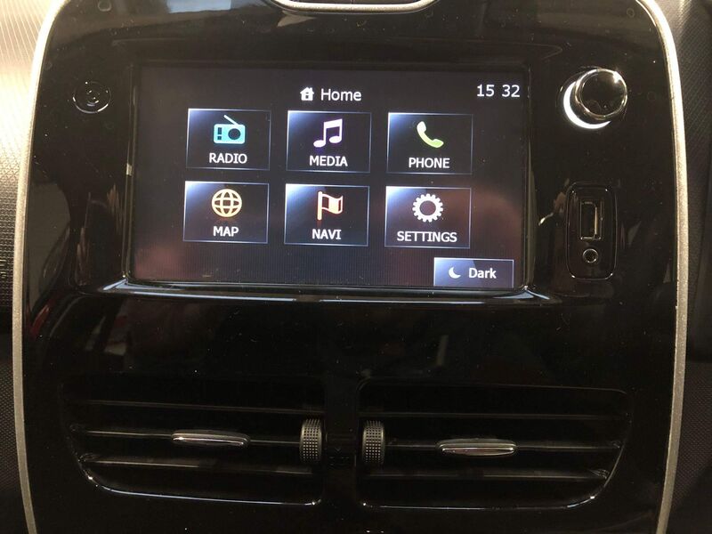 RENAULT CLIO