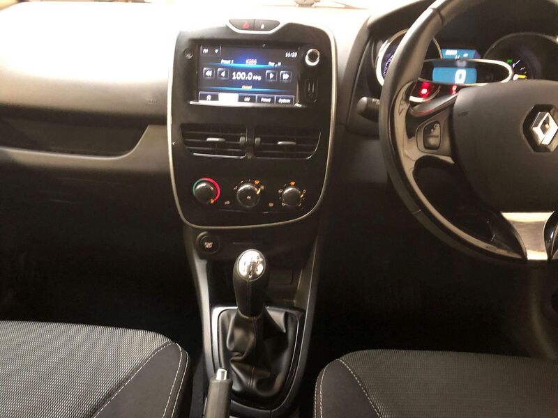 RENAULT CLIO