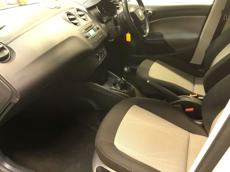 SEAT IBIZA