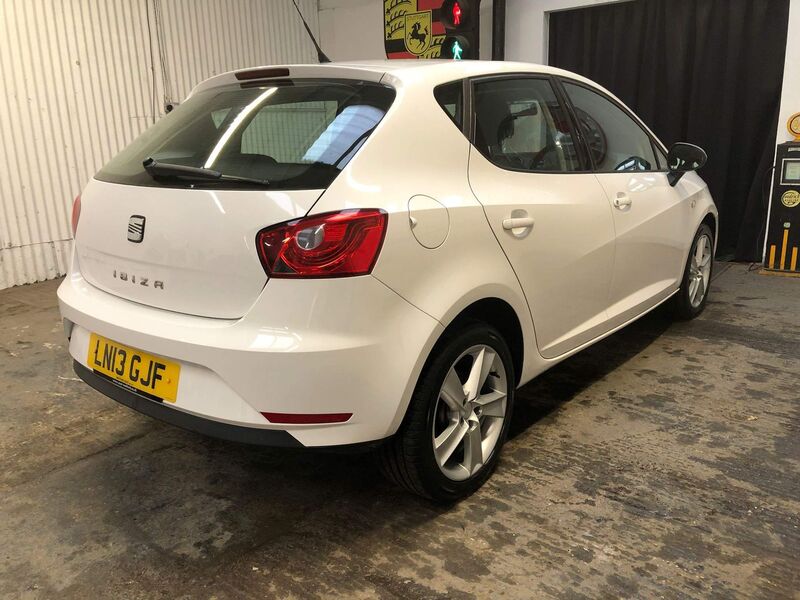 SEAT IBIZA