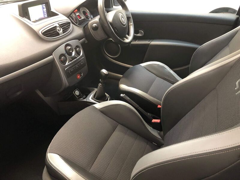 RENAULT CLIO