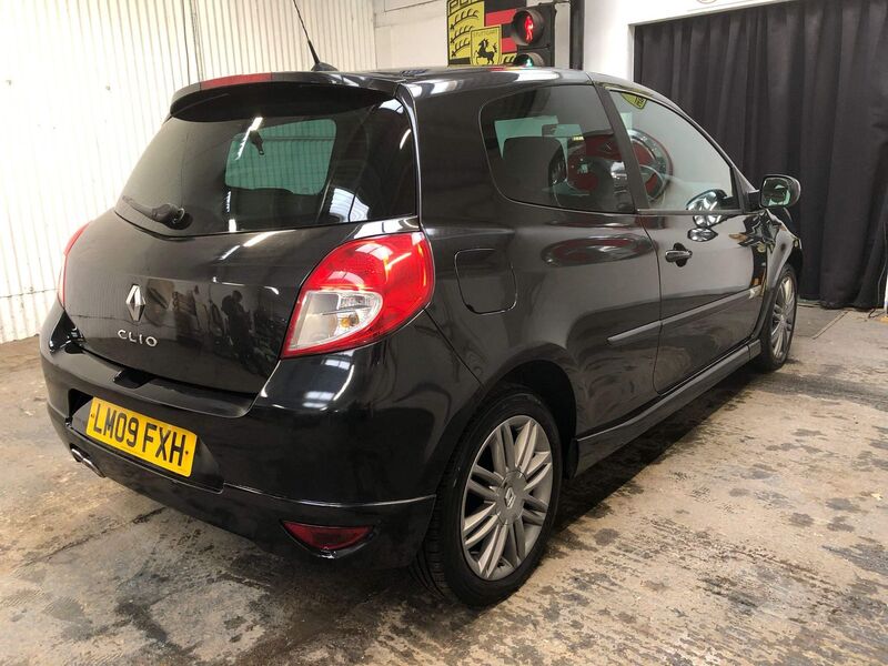 RENAULT CLIO