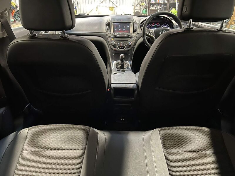 VAUXHALL INSIGNIA