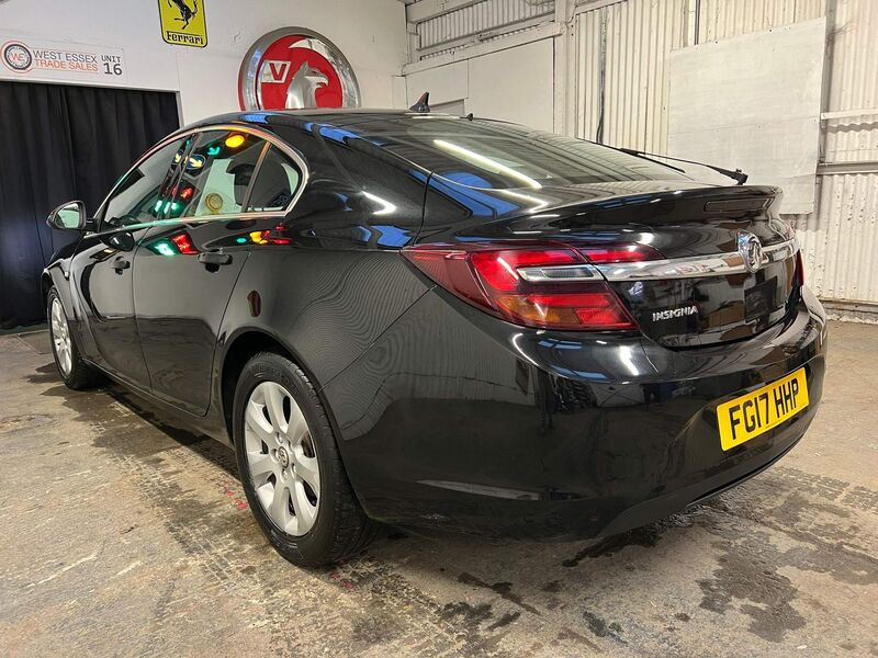 VAUXHALL INSIGNIA