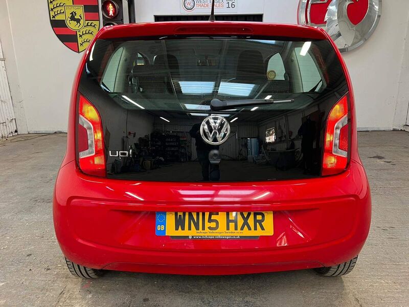 VOLKSWAGEN UP