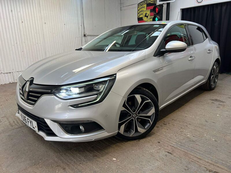 View RENAULT MEGANE 1.6 dCi Signature Nav Euro 6 (s/s) 5dr