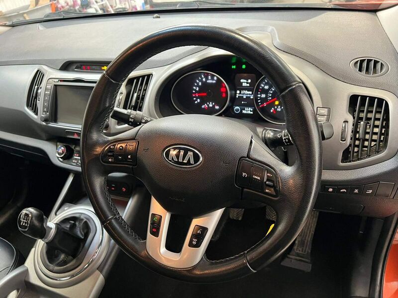 KIA SPORTAGE