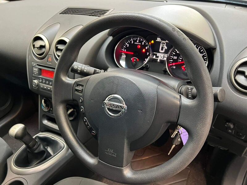 NISSAN QASHQAI