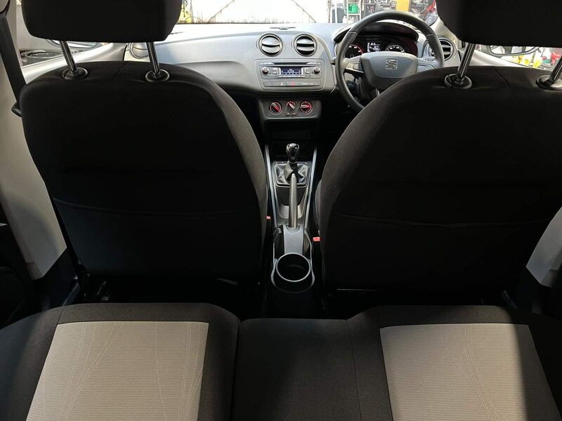 SEAT IBIZA