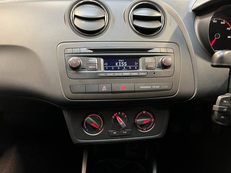 SEAT IBIZA