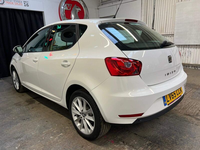 SEAT IBIZA