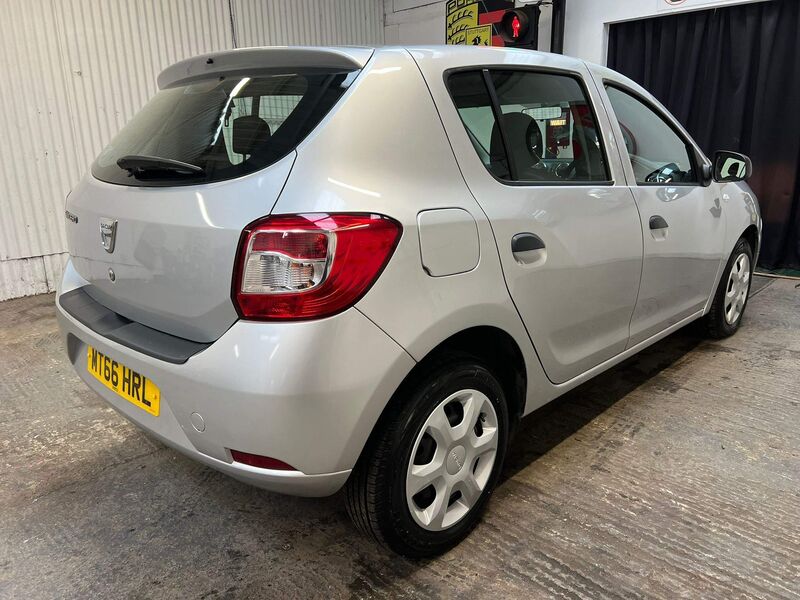 DACIA SANDERO