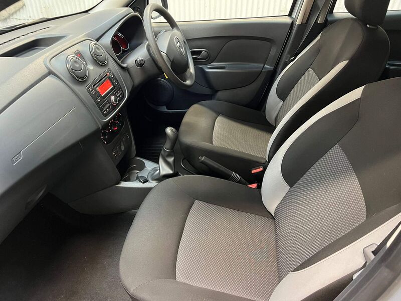 DACIA SANDERO
