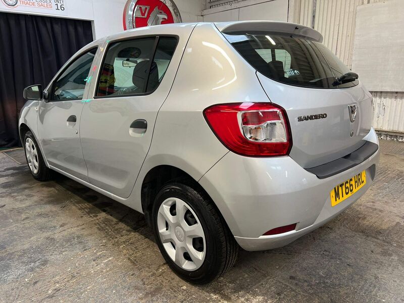 DACIA SANDERO