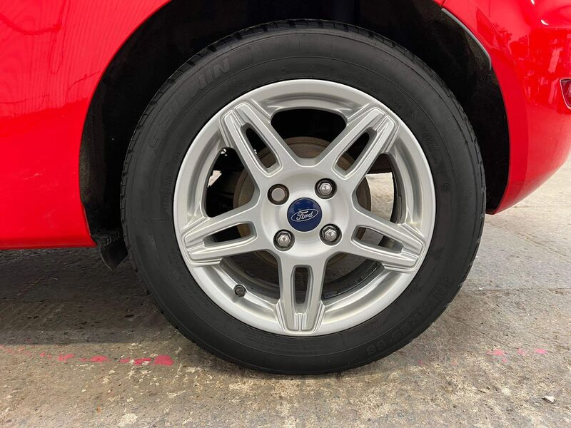 FORD FIESTA
