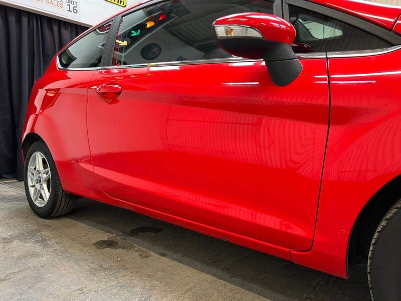 FORD FIESTA