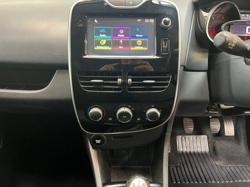 RENAULT CLIO