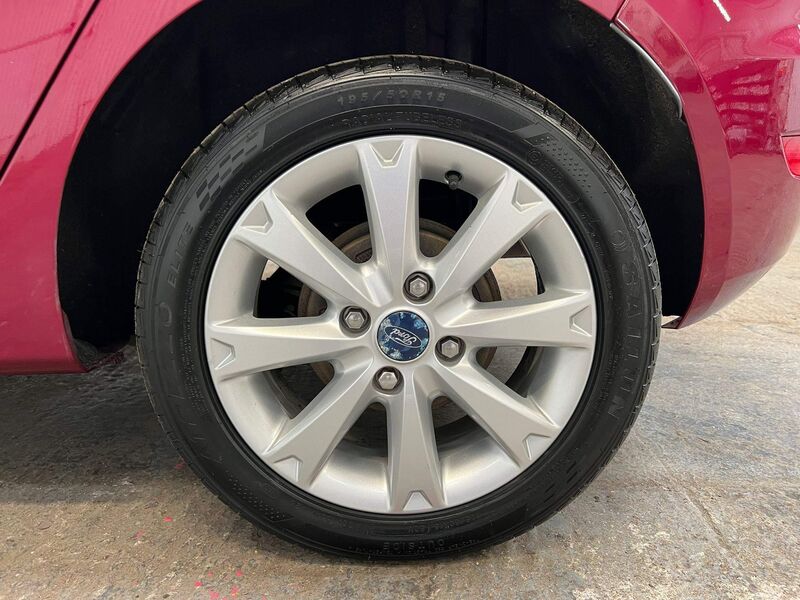 FORD FIESTA