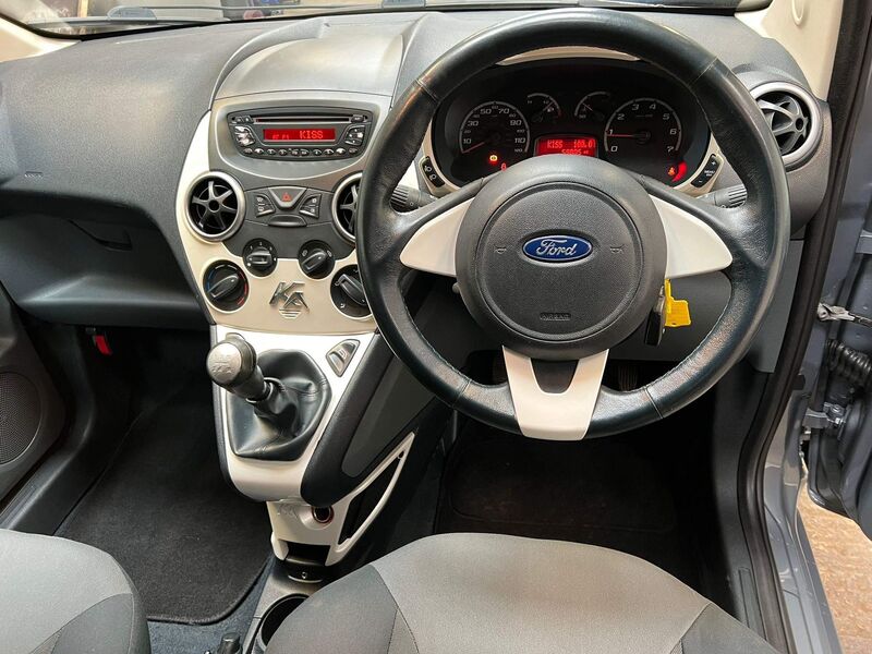 FORD KA
