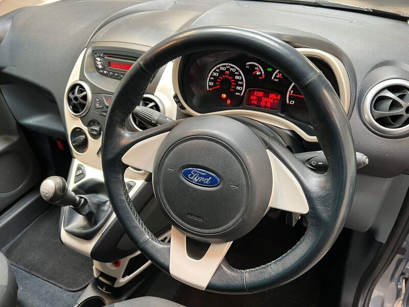 FORD KA