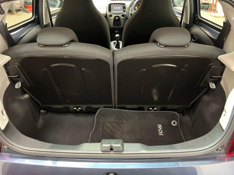 PEUGEOT 108