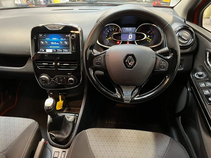 RENAULT CLIO