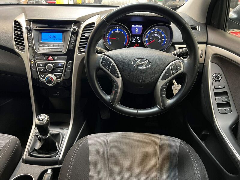 HYUNDAI I30