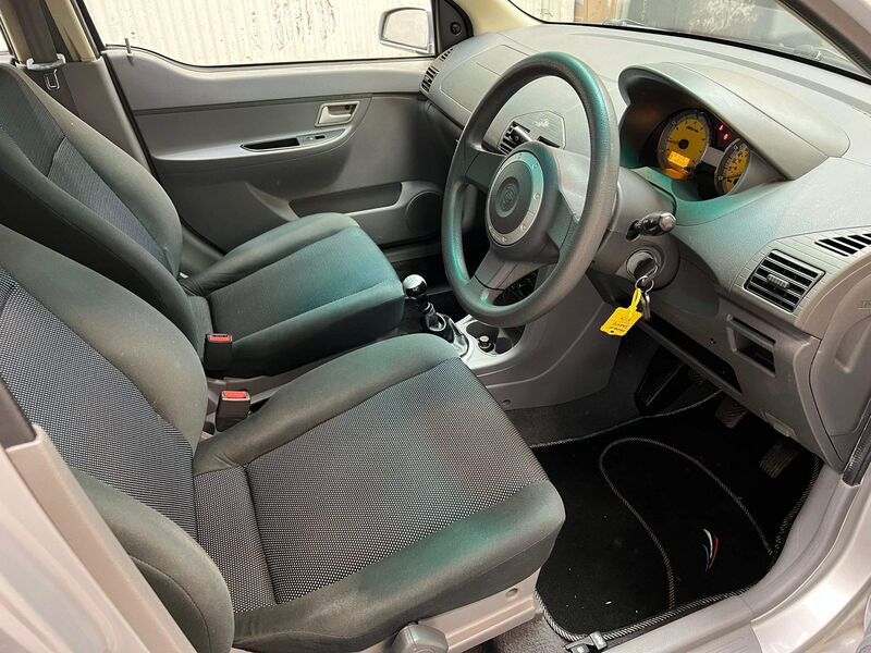 PROTON SAVVY