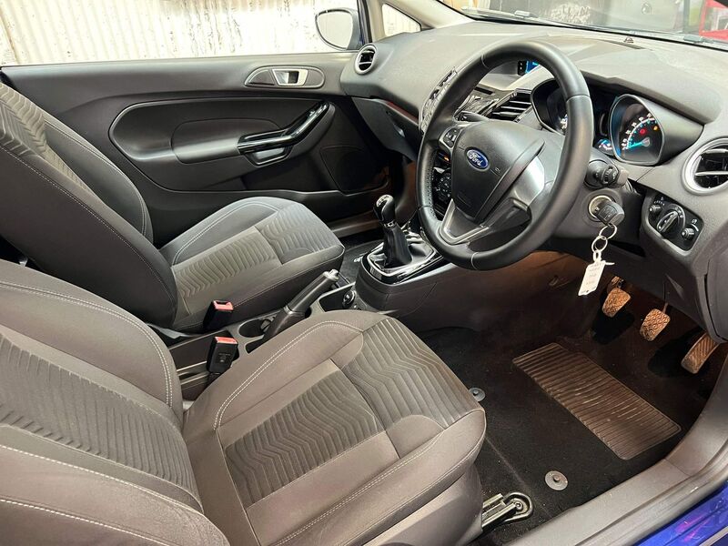FORD FIESTA