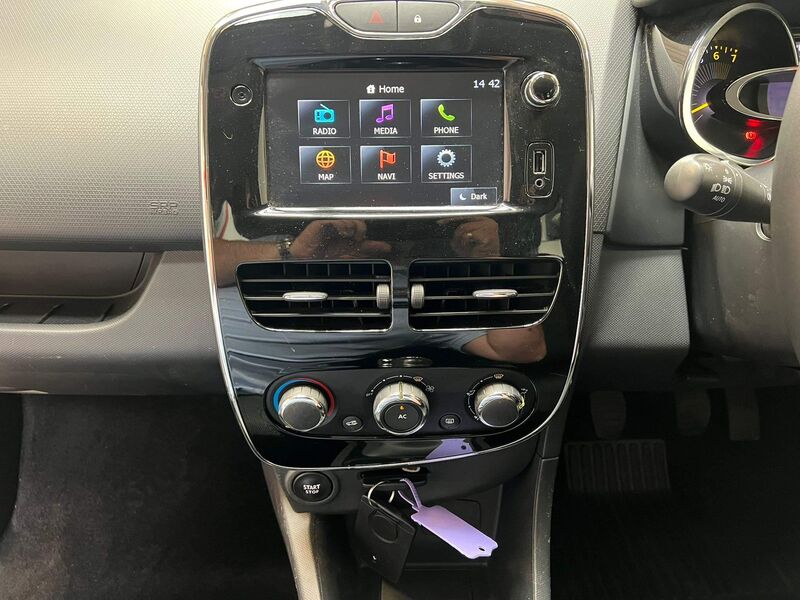 RENAULT CLIO
