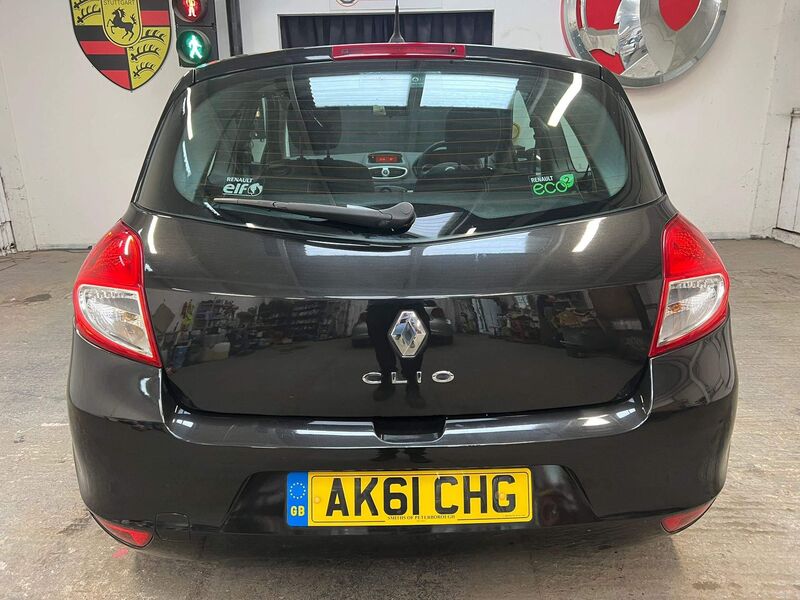 RENAULT CLIO