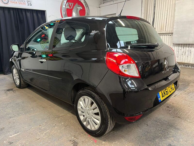 RENAULT CLIO