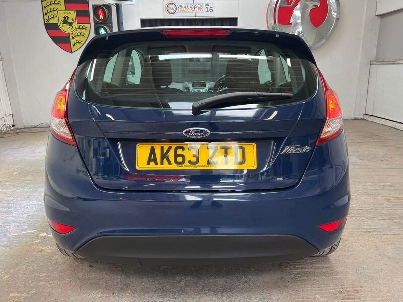 FORD FIESTA
