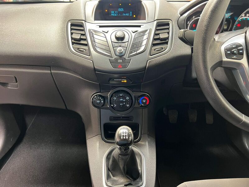 FORD FIESTA