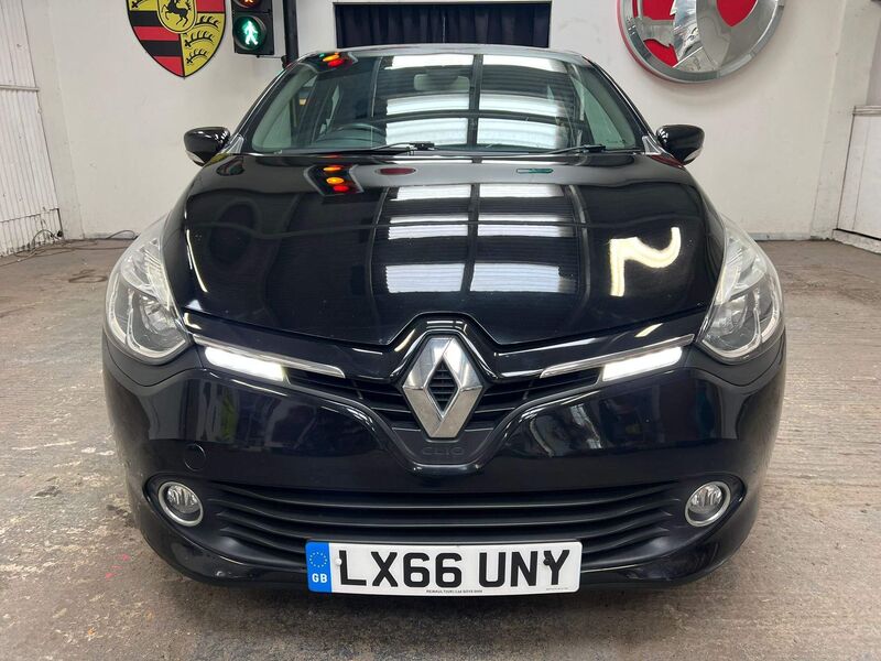 RENAULT CLIO