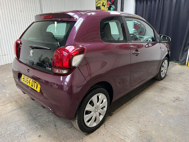 PEUGEOT 108