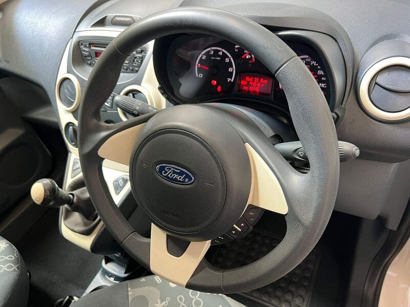 FORD KA