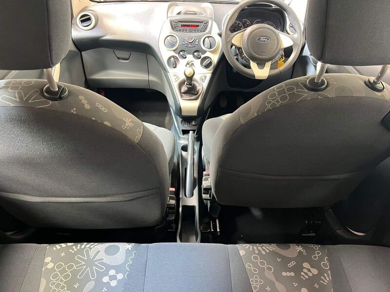FORD KA