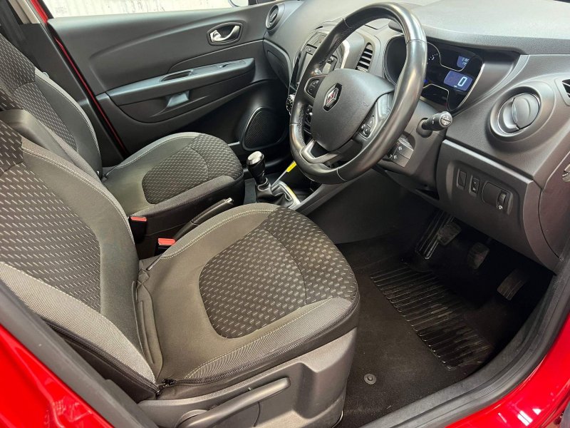RENAULT CAPTUR