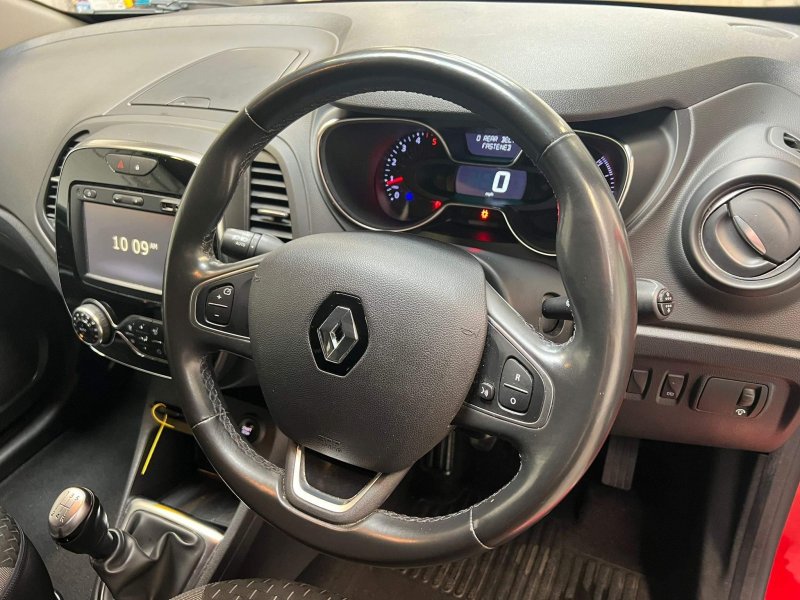 RENAULT CAPTUR