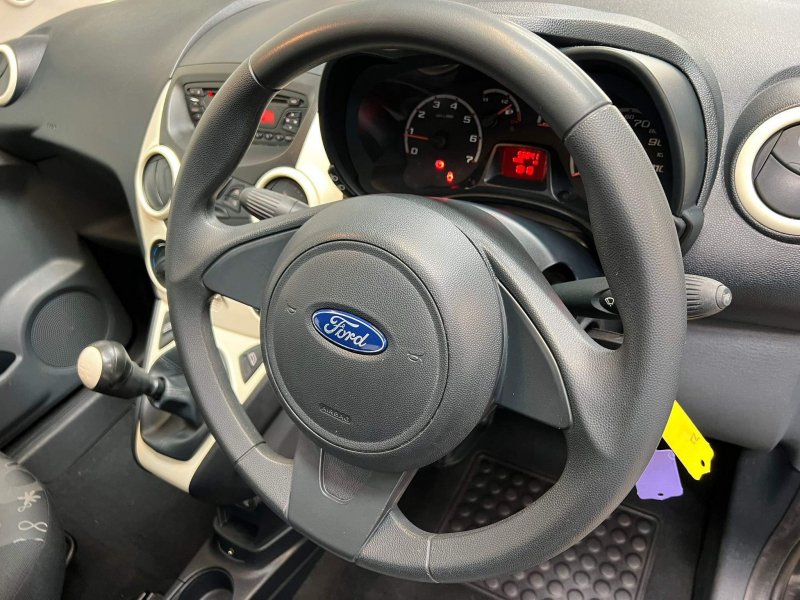 FORD KA