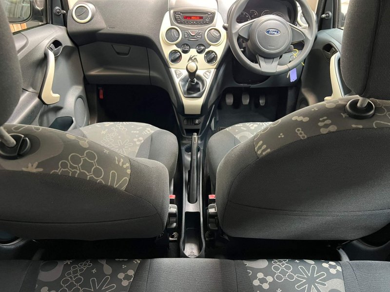 FORD KA