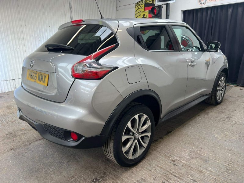 NISSAN JUKE