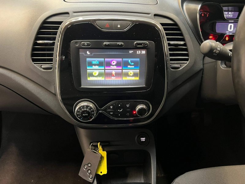 RENAULT CAPTUR
