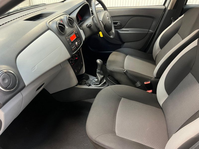 DACIA SANDERO