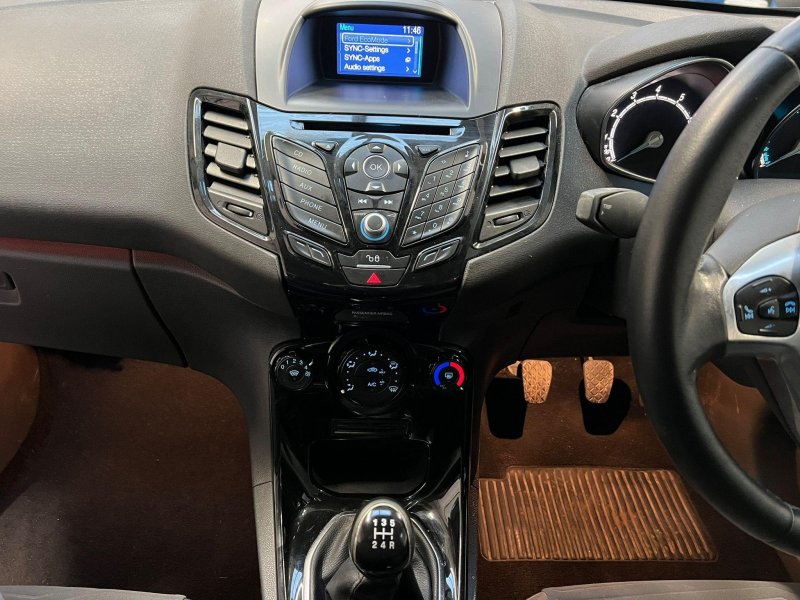 FORD FIESTA