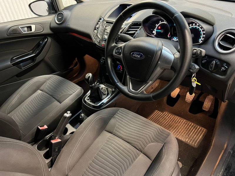 FORD FIESTA