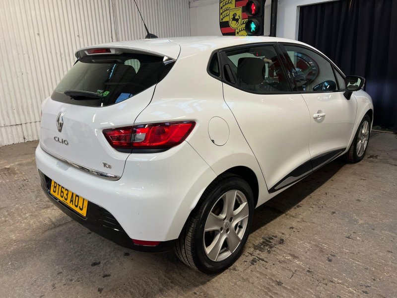 RENAULT CLIO