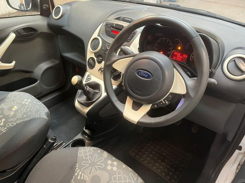 FORD KA