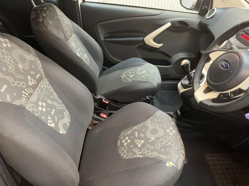FORD KA